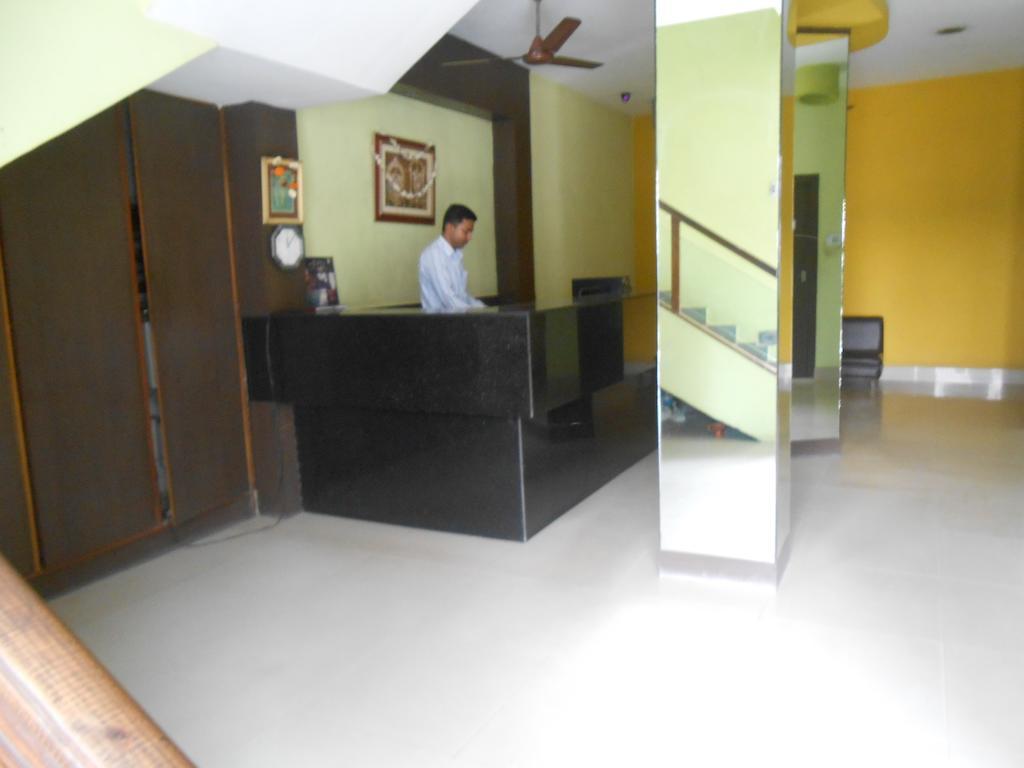 Kings Crown Salt Lake Calcutta Buitenkant foto
