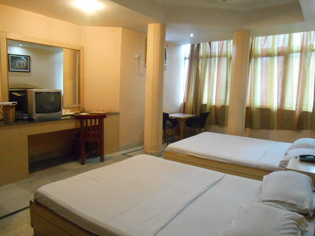 Kings Crown Salt Lake Calcutta Kamer foto