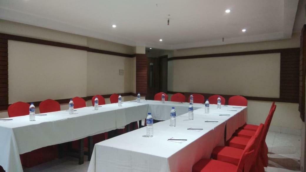 Kings Crown Salt Lake Calcutta Buitenkant foto