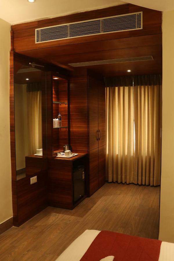 Kings Crown Salt Lake Calcutta Buitenkant foto